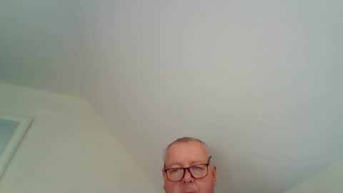 curiousax77 online show from 04.11.26