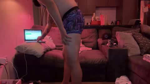 Snapshot of curiousbwcc chatting on 09.17.25 curiousbwcc online show from 09.17.25