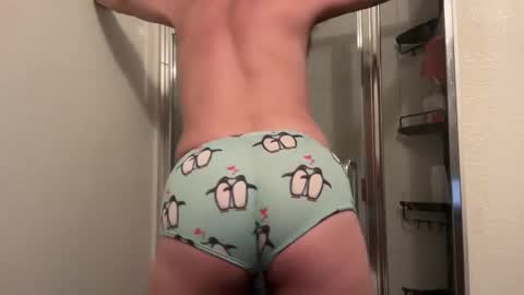 Snapshot of curiousbwcc chatting on 11.24.25 curiousbwcc online show from 11.24.25