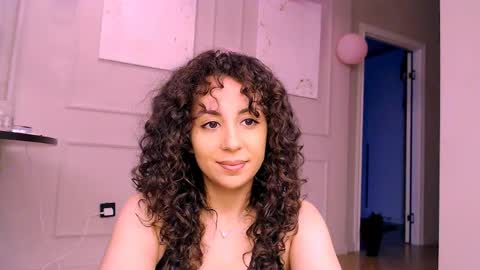 curly_jade_ online show from 04.14.26