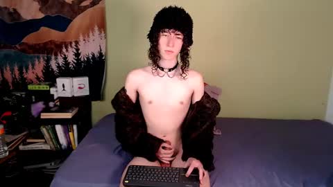 Snapshot of curlyytwink chatting on 01.20.25 Noah online show from 01.20.25