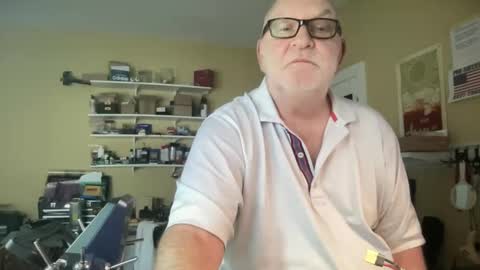 Snapshot of curo69 chatting on 02.11.25 ALAN online show from 02.11.25