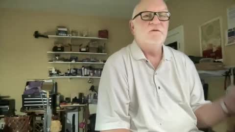 Snapshot of curo69 chatting on 03.11.25 ALAN online show from 03.11.25