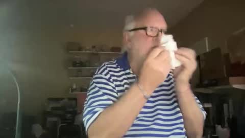 Snapshot of curo69 chatting on 11.12.25 ALAN online show from 11.12.25