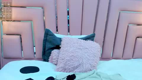 Alyanna  online show from 11.09.25