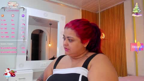 Snapshot of curvy_beauty_ chatting on 12.18.24 Hanna online show from 12.18.24