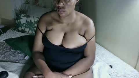 curvybae45 online show from 10.11.25