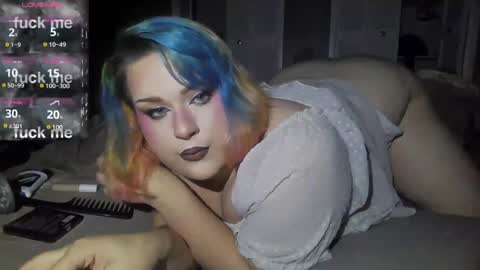 Curvygothfemboy online show from 12.31.24