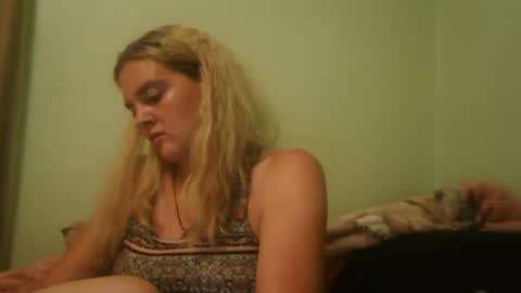 curvymom2025 online show from 10.13.25