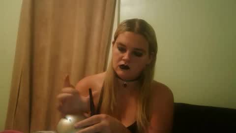 curvymom2025 online show from 10.27.25