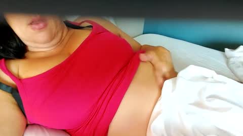 Snapshot of curvymomy69 chatting on 09.13.25 Milfmomma online show from 09.13.25