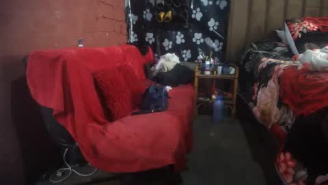 Snapshot of curvypear76x chatting on 11.24.25 curvypear76x online show from 11.24.25