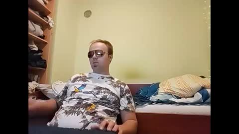 Snapshot of cute69696969 chatting on 12.25.24 cute69696969 online show from 12.25.24