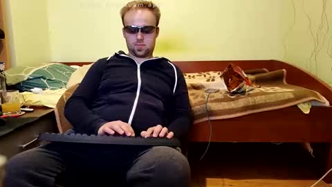 Snapshot of cute69696969 chatting on 09.27.25 cute69696969 online show from 09.27.25