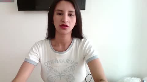 cute_amber_1 online show from 02.18.25