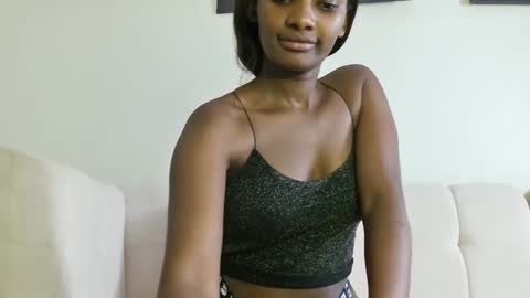 cute annah online show from 02.26.25