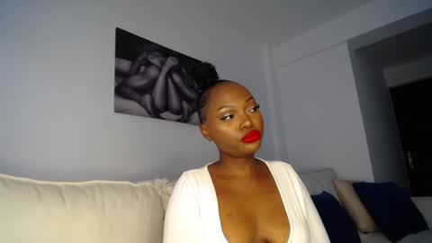 Snapshot of cute_ass18 chatting on 01.15.25 Liya online show from 01.15.25