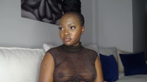 Snapshot of cute_ass18 chatting on 01.21.25 Liya online show from 01.21.25