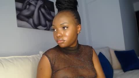 Snapshot of cute_ass18 chatting on 01.22.25 Liya online show from 01.22.25