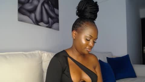 Snapshot of cute_ass18 chatting on 01.27.25 Liya online show from 01.27.25