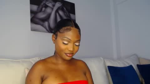 Snapshot of cute_ass18 chatting on 02.04.25 Liya online show from 02.04.25