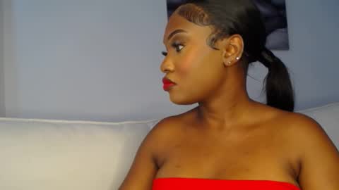 Snapshot of cute_ass18 chatting on 02.04.25 Liya online show from 02.04.25