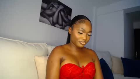 Snapshot of cute_ass18 chatting on 02.10.25 Liya online show from 02.10.25
