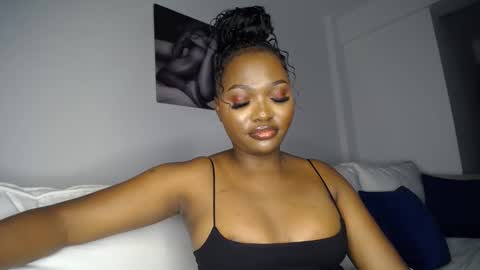 Snapshot of cute_ass18 chatting on 03.02.25 Liya online show from 03.02.25
