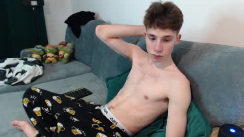 Snapshot of cute_brian chatting on 01.09.25 Im Brian online show from 01.09.25