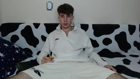 Snapshot of cute_brian chatting on 09.13.25 Im Brian online show from 09.13.25