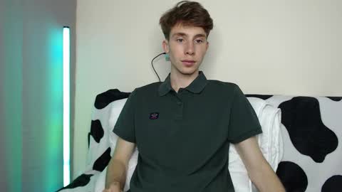 Snapshot of cute_brian chatting on 09.23.25 Im Brian online show from 09.23.25
