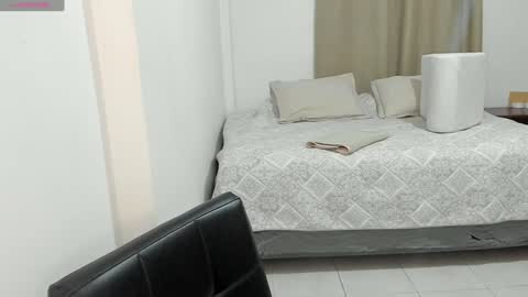 Snapshot of cute_brunett chatting on 12.15.24 Sara online show from 12.15.24