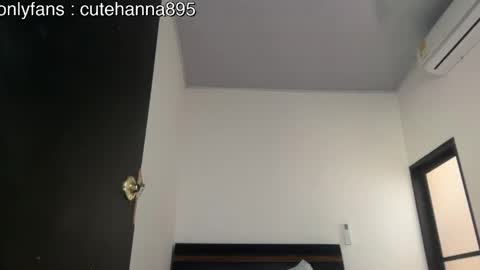 Snapshot of cute_cat12 chatting on 04.16.26 cute online show from 04.16.26