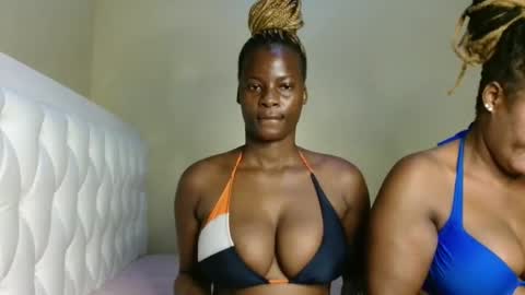 Snapshot of cute_dani01 chatting on 05.19.26 Dani online show from 05.19.26