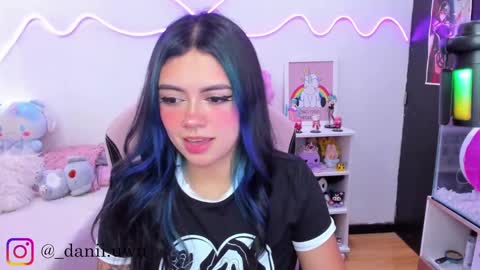 Snapshot of cute_dani__ chatting on 09.10.25 Dani  online show from 09.10.25