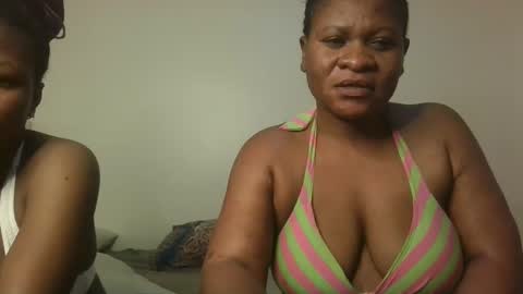 Snapshot of cute_daniellah chatting on 09.29.25 Danillah online show from 09.29.25