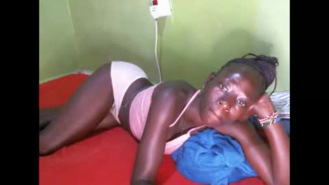 cute_doria online show from 10.13.25