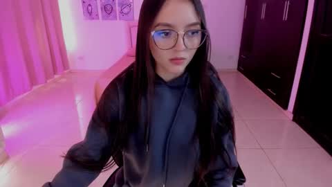 Bella Fox online show from 01.12.26