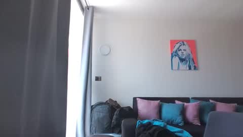 Snapshot of cute_friends chatting on 11.15.25 Cute friends online show from 11.15.25