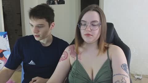 Snapshot of cute_junk chatting on 12.03.24 Kite and Jack online show from 12.03.24