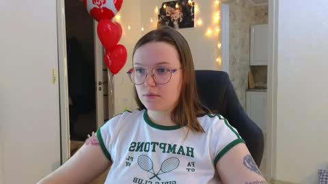 Snapshot of cute_junk chatting on 02.14.25 Kite and Jack online show from 02.14.25