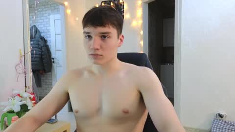 Snapshot of cute_junk chatting on 02.22.25 Kite and Jack online show from 02.22.25