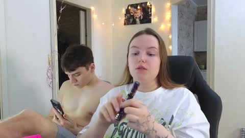 Snapshot of cute_junk chatting on 02.25.25 Kite and Jack online show from 02.25.25