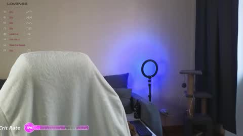 Snapshot of cute_junk chatting on 11.15.25 Kite and Jack online show from 11.15.25