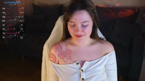 Snapshot of cute_junk chatting on 12.17.25 Kite and Jack online show from 12.17.25