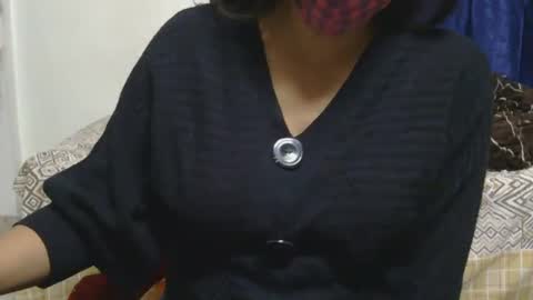 Snapshot of cute_kashmira99 chatting on 01.06.25 kashmira online show from 01.06.25