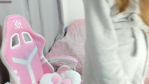 cute_kate0 online show from 10.28.25