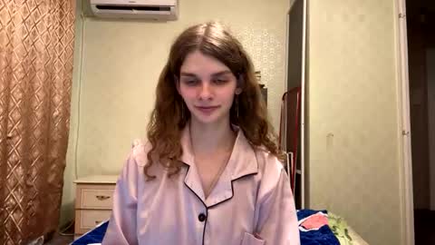 cute_kitte online show from 09.30.25