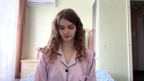 cute_kitte online show from 10.23.25