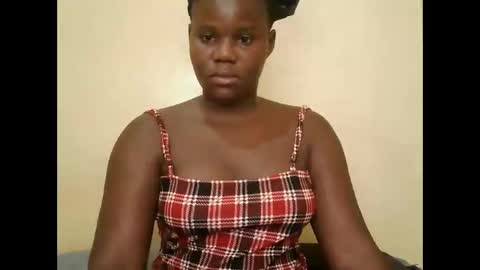 Snapshot of cute_latifah chatting on 02.20.26 cute_latifah online show from 02.20.26